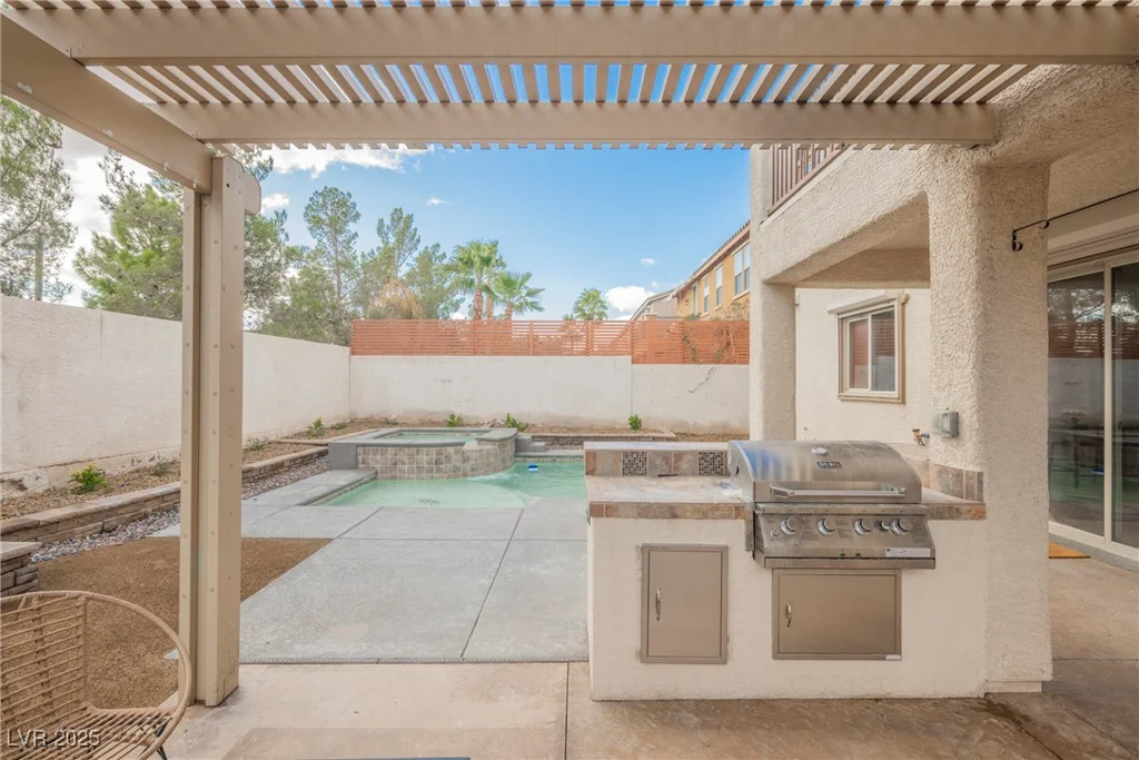 7466 Matilda, Las Vegas, NV 89113