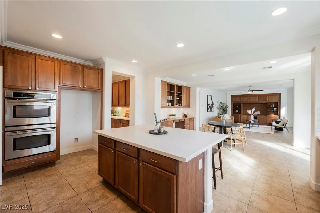 7466 Matilda, Las Vegas, NV 89113