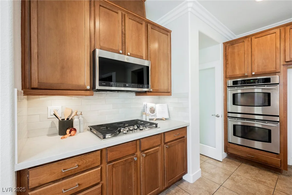 7466 Matilda, Las Vegas, NV 89113