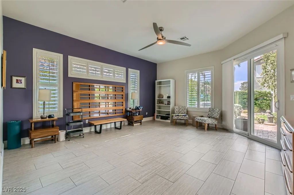 1314 Doggett, Las Vegas, NV 89123