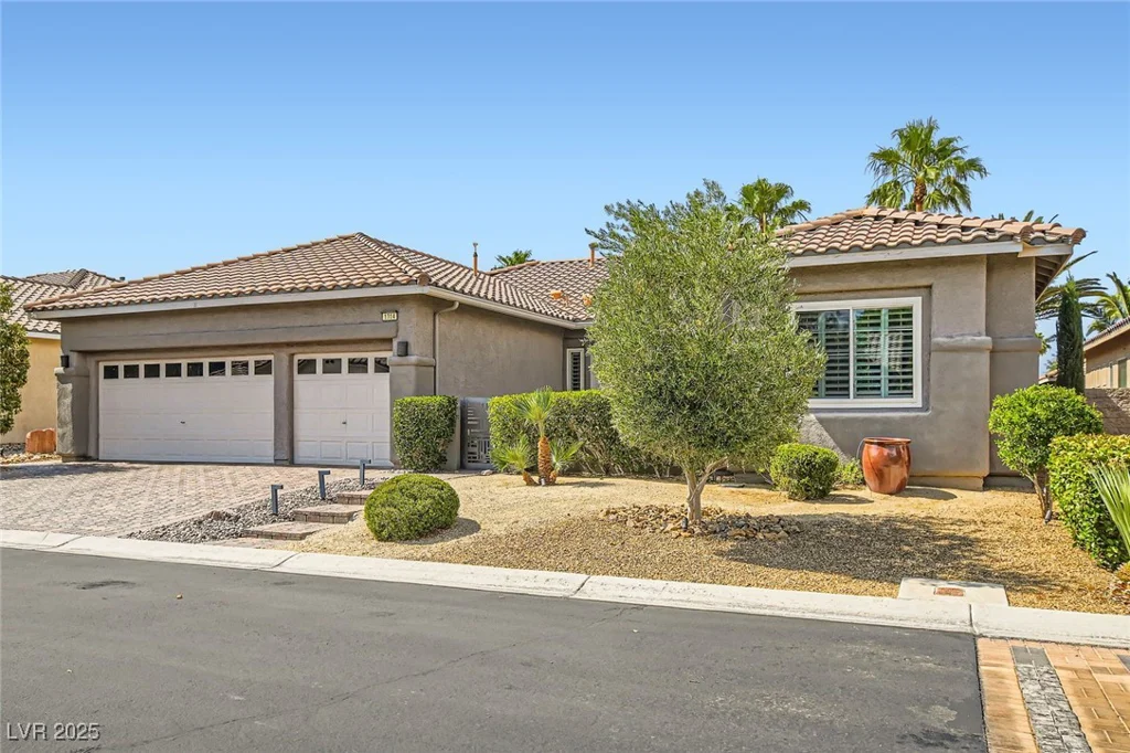 1314 Doggett, Las Vegas, NV 89123