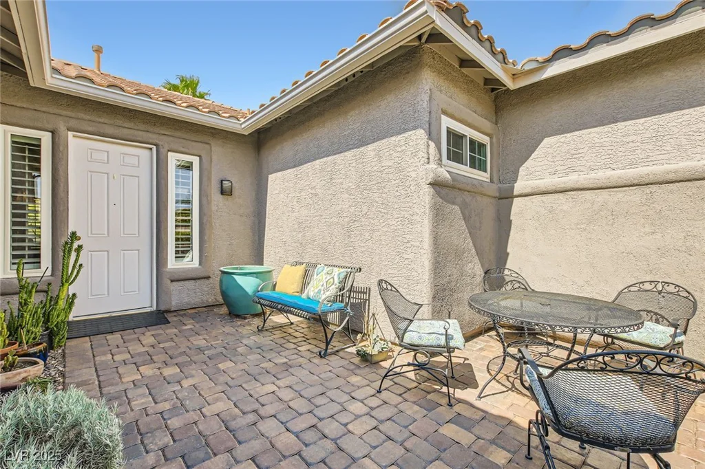 1314 Doggett, Las Vegas, NV 89123