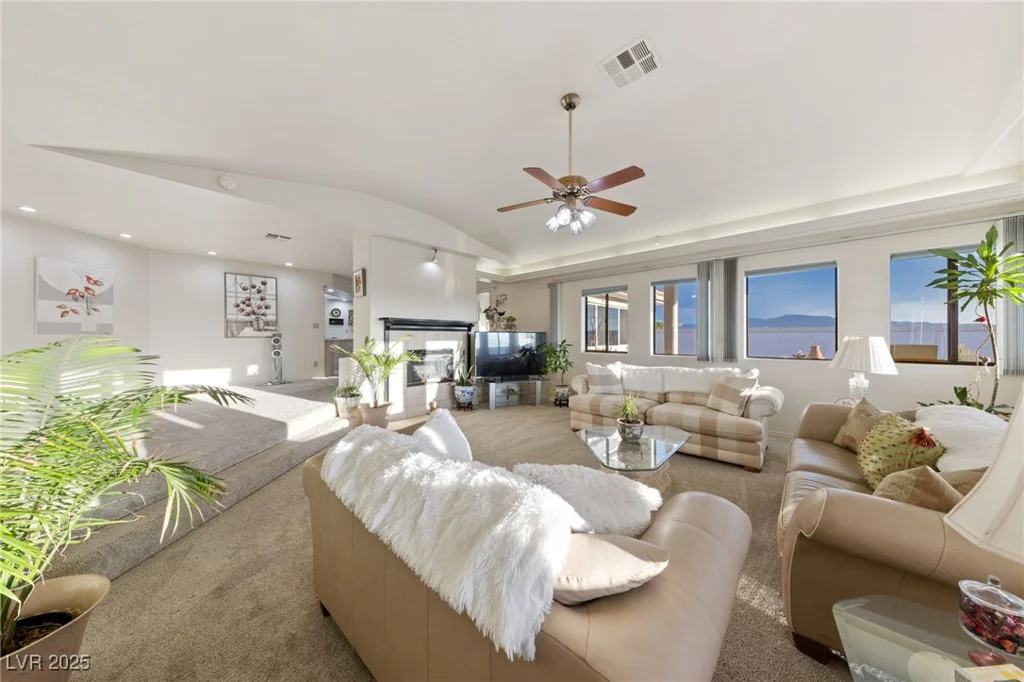 1060 Calico Ridge, Henderson, NV 89011