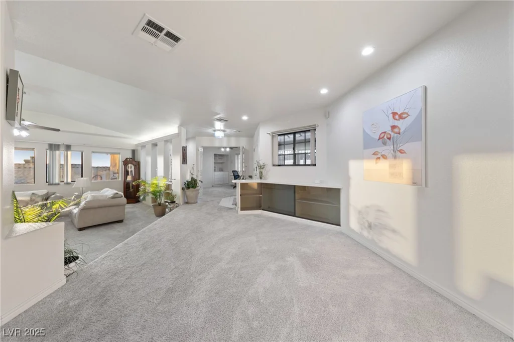 1060 Calico Ridge, Henderson, NV 89011