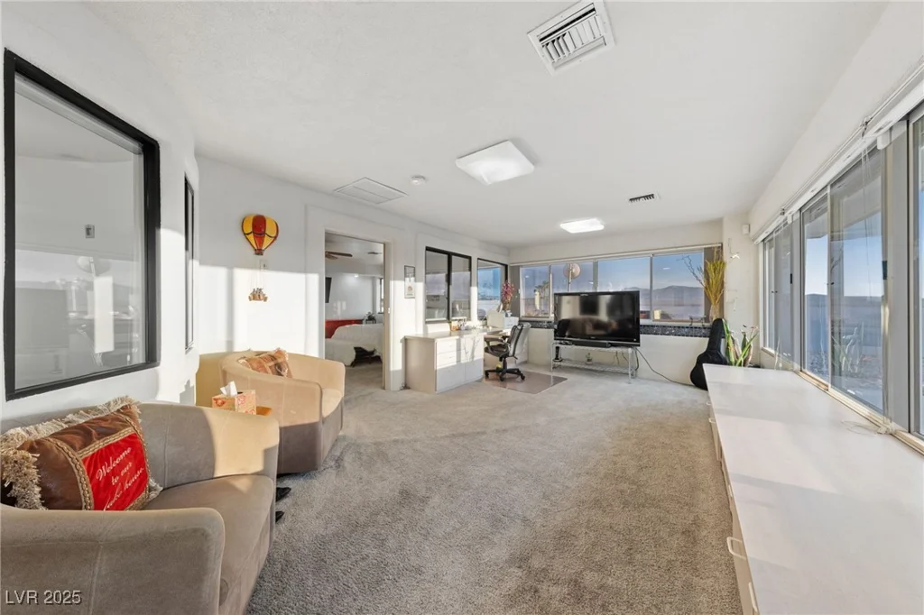 1060 Calico Ridge, Henderson, NV 89011