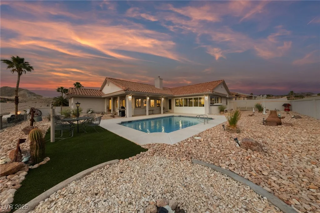1060 Calico Ridge, Henderson, NV 89011