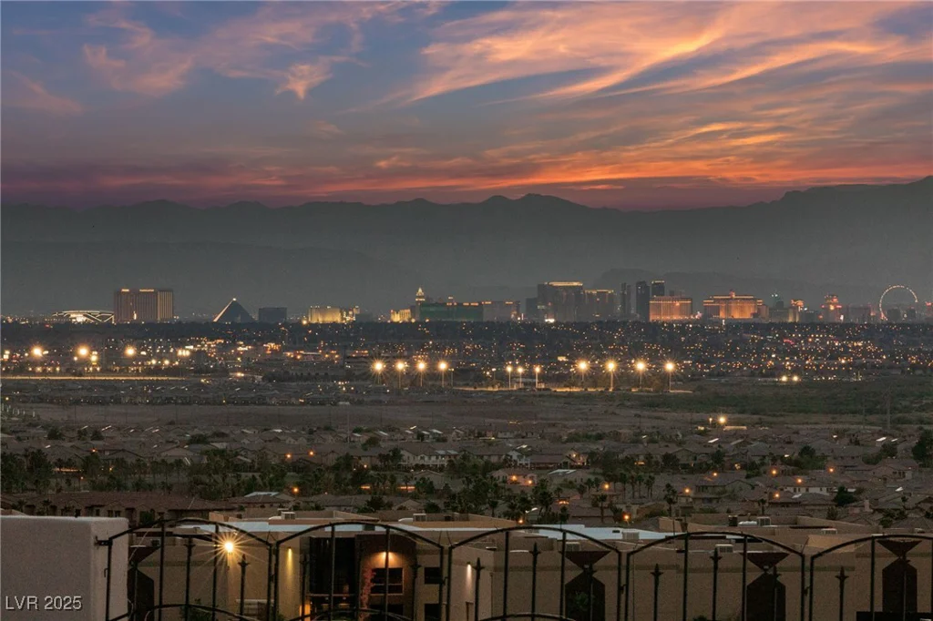1060 Calico Ridge, Henderson, NV 89011