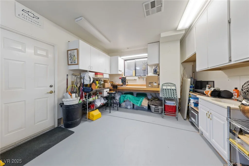 1060 Calico Ridge, Henderson, NV 89011