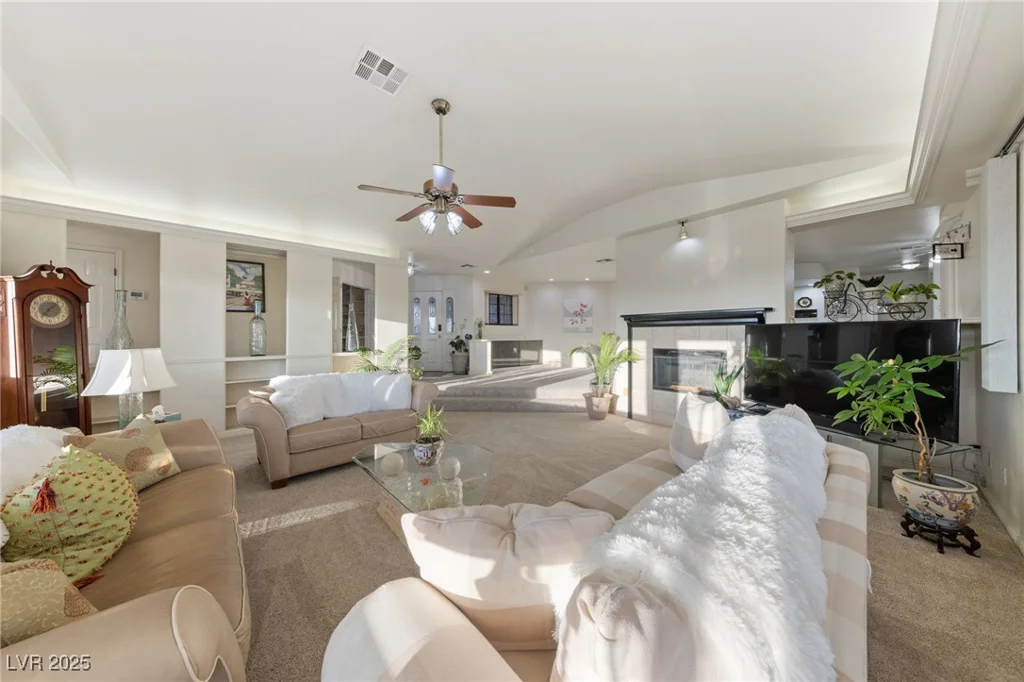 1060 Calico Ridge, Henderson, NV 89011