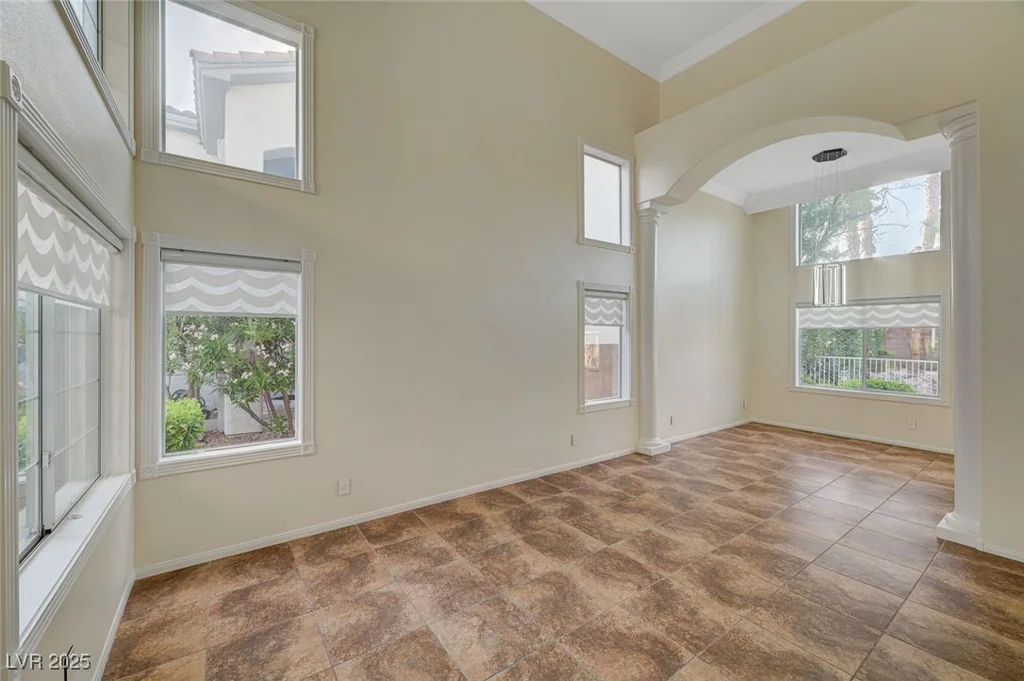 9772 Galahad Point, Las Vegas, NV 89147