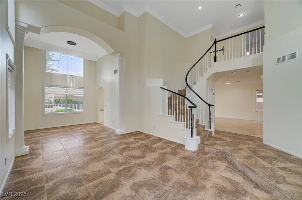 9772 Galahad Point, Las Vegas, NV 89147