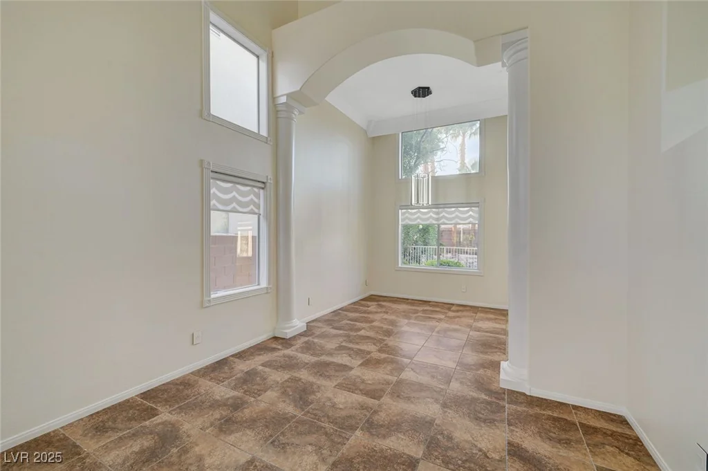 9772 Galahad Point, Las Vegas, NV 89147