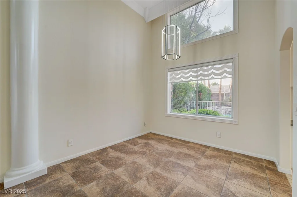 9772 Galahad Point, Las Vegas, NV 89147
