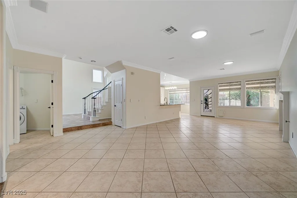 9772 Galahad Point, Las Vegas, NV 89147