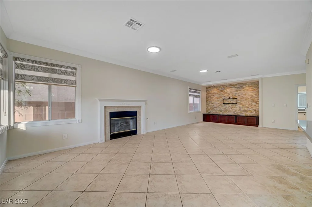 9772 Galahad Point, Las Vegas, NV 89147