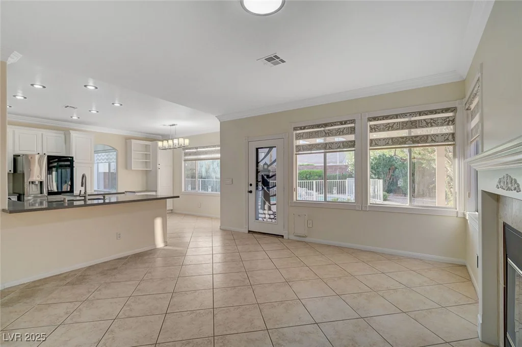 9772 Galahad Point, Las Vegas, NV 89147
