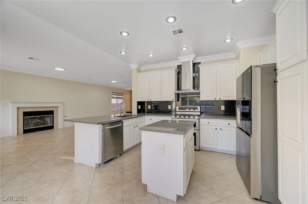 9772 Galahad Point, Las Vegas, NV 89147