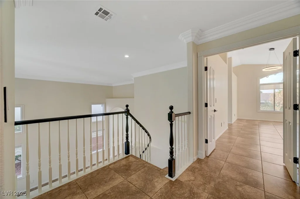 9772 Galahad Point, Las Vegas, NV 89147