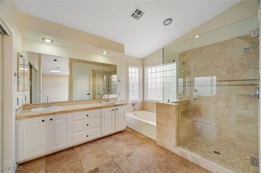 9772 Galahad Point, Las Vegas, NV 89147