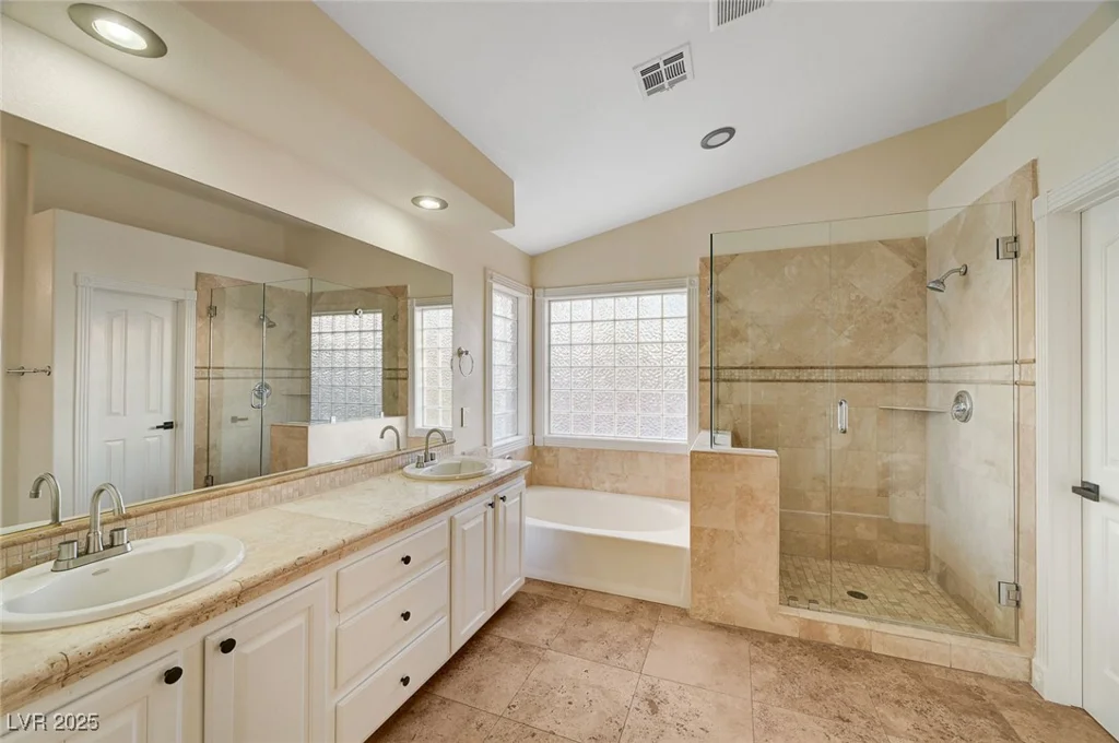 9772 Galahad Point, Las Vegas, NV 89147