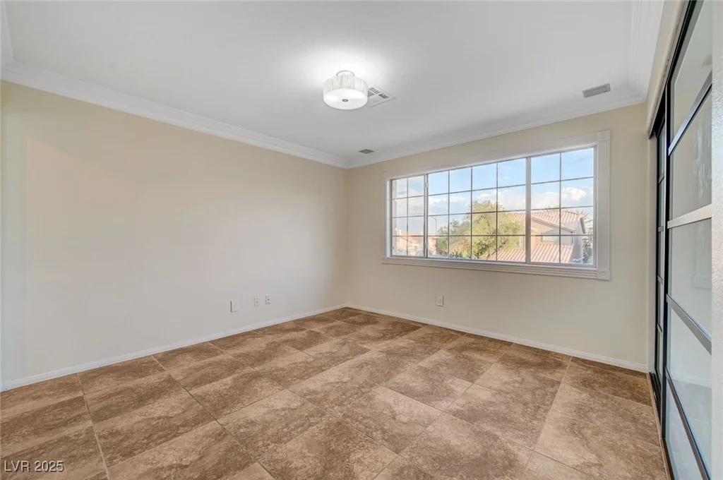 9772 Galahad Point, Las Vegas, NV 89147