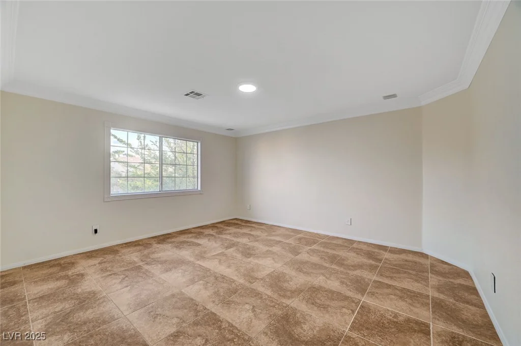 9772 Galahad Point, Las Vegas, NV 89147