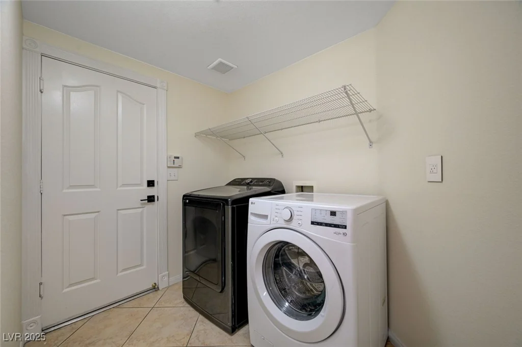 9772 Galahad Point, Las Vegas, NV 89147