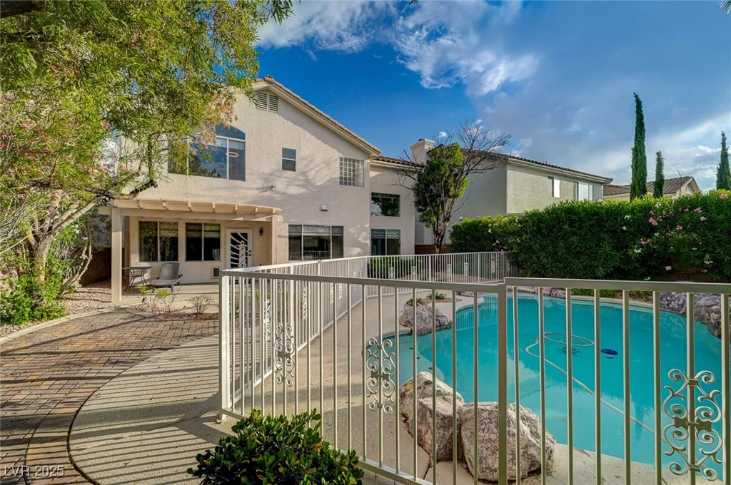 9772 Galahad Point, Las Vegas, NV 89147