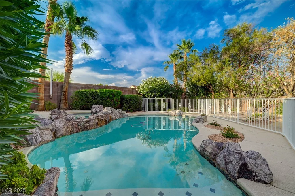 9772 Galahad Point, Las Vegas, NV 89147