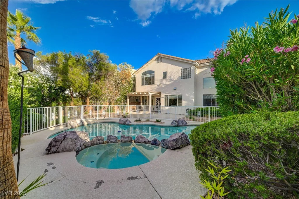 9772 Galahad Point, Las Vegas, NV 89147
