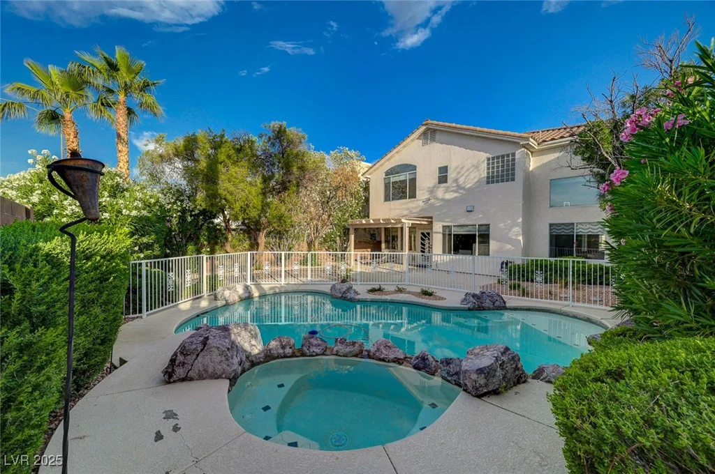 9772 Galahad Point, Las Vegas, NV 89147