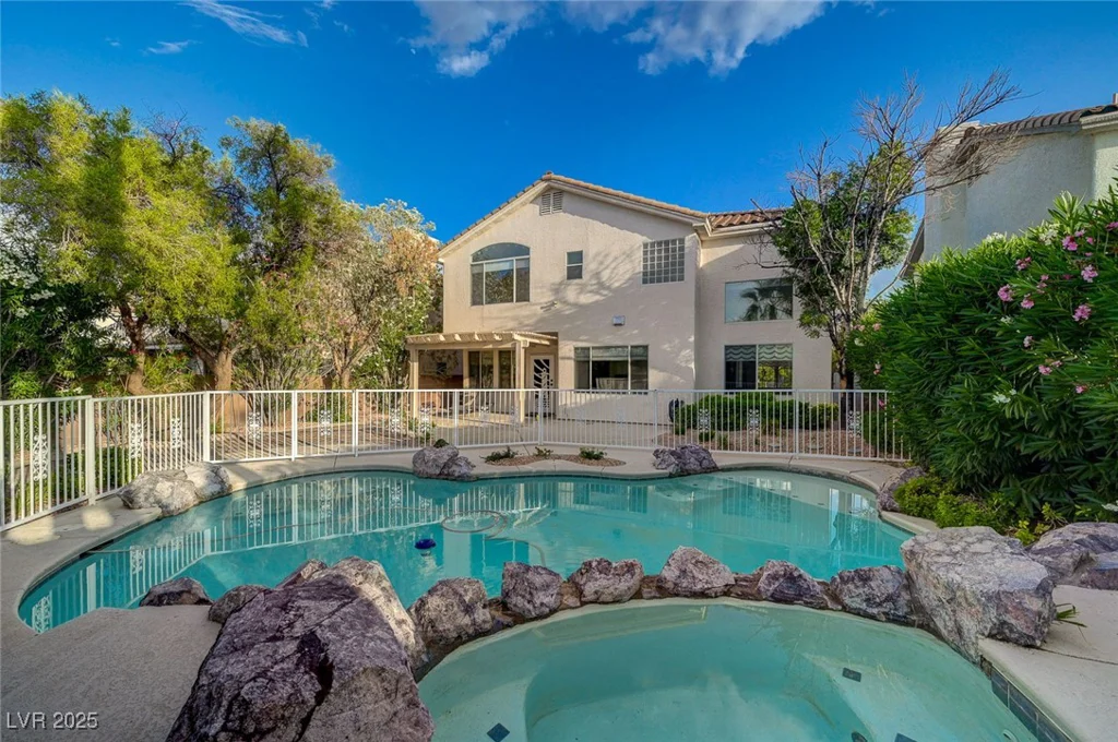 9772 Galahad Point, Las Vegas, NV 89147