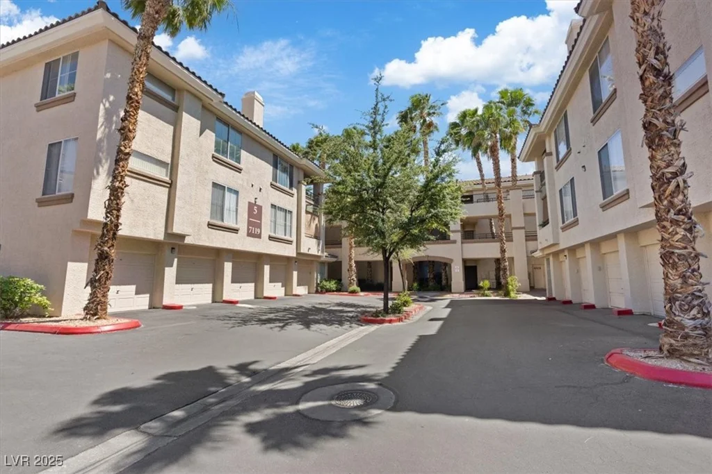 7119 Durango, Las Vegas, NV 89113