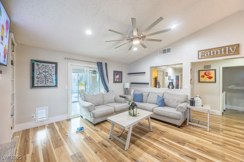 155 Fallon, Henderson, NV 89074