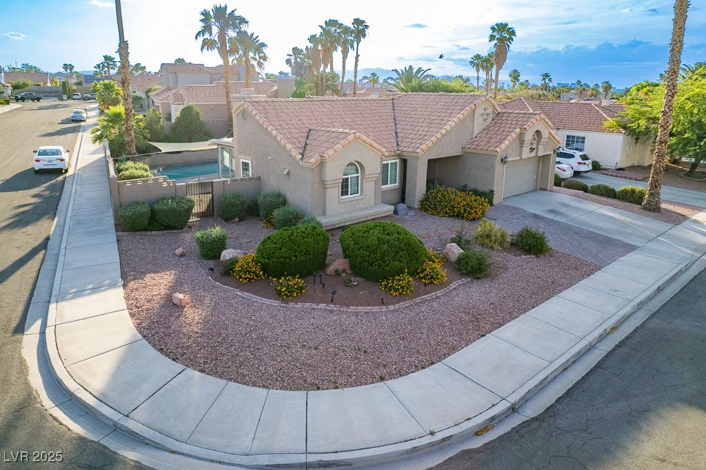 155 Fallon, Henderson, NV 89074