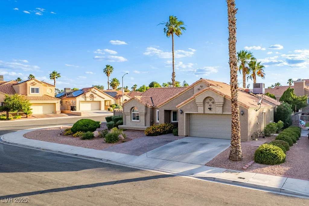 155 Fallon, Henderson, NV 89074