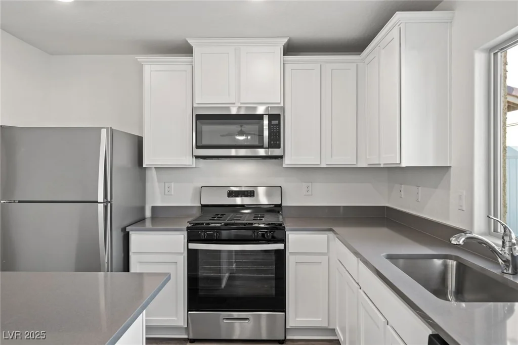 1705 Desert Path, North Las Vegas, NV 89032