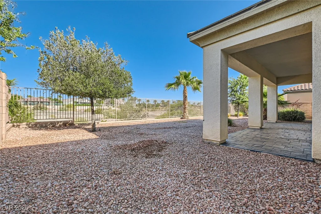 8305 Chapelle, Las Vegas, NV 89131