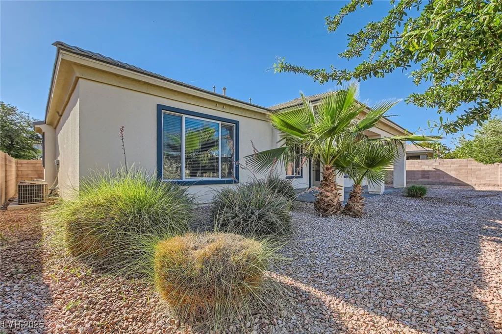 8305 Chapelle, Las Vegas, NV 89131