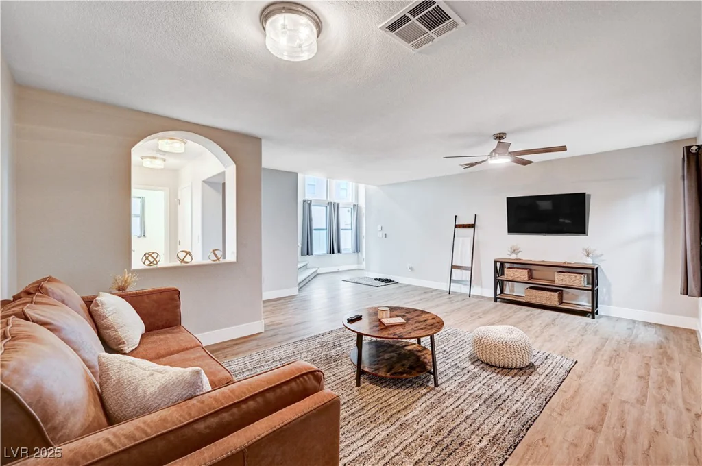 9328 Jumpin Juniper, Las Vegas, NV 89129