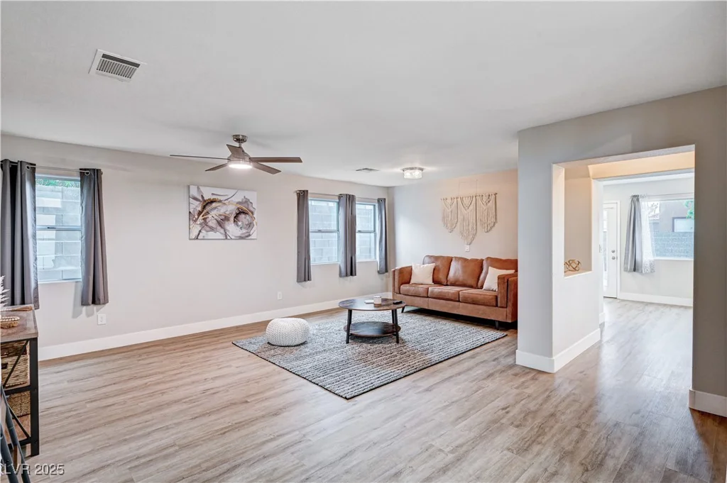 9328 Jumpin Juniper, Las Vegas, NV 89129