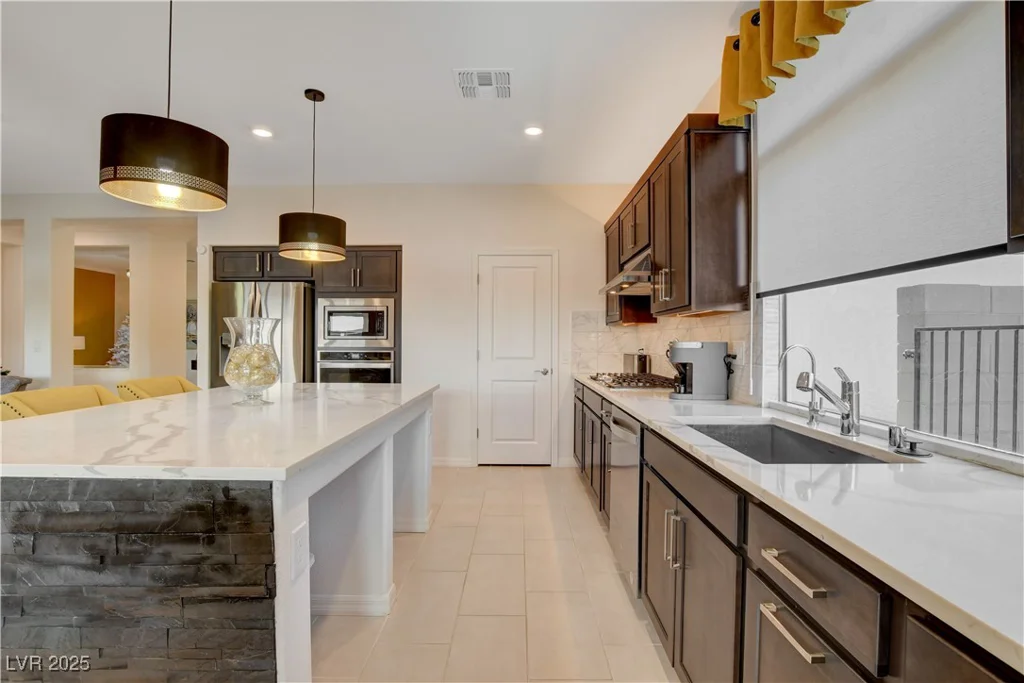 7208 Grace Estate, Las Vegas, NV 89113