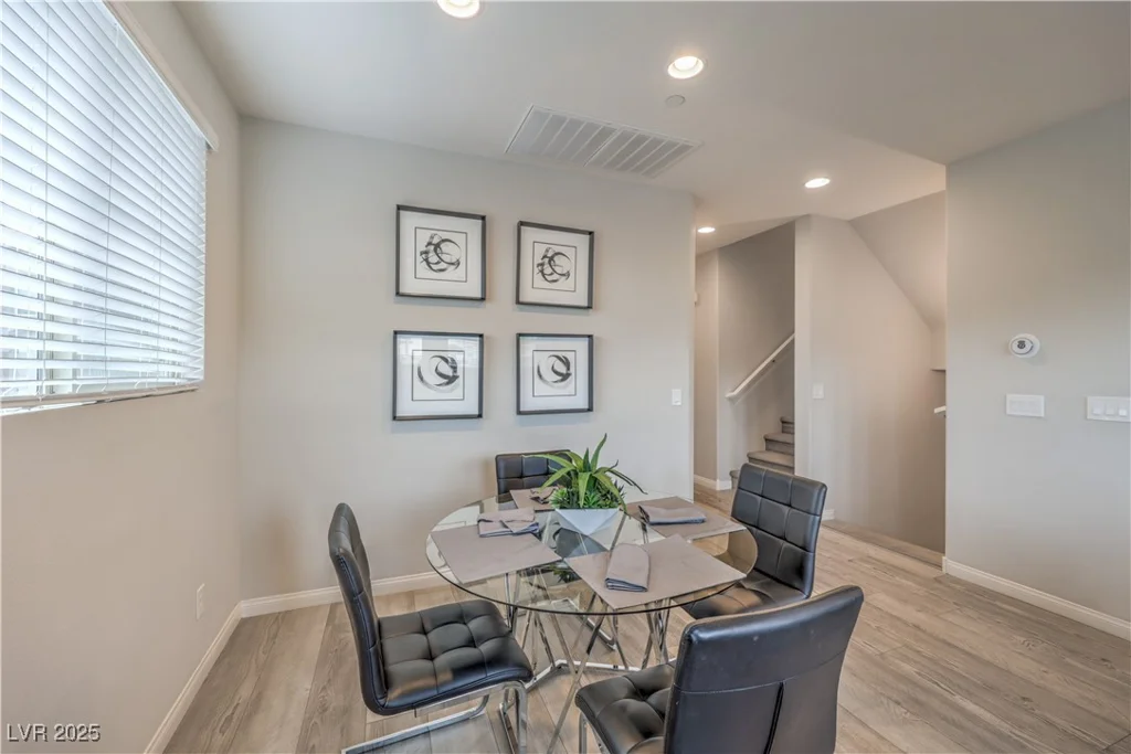 173 Petaluma Valley, Las Vegas, NV 89138