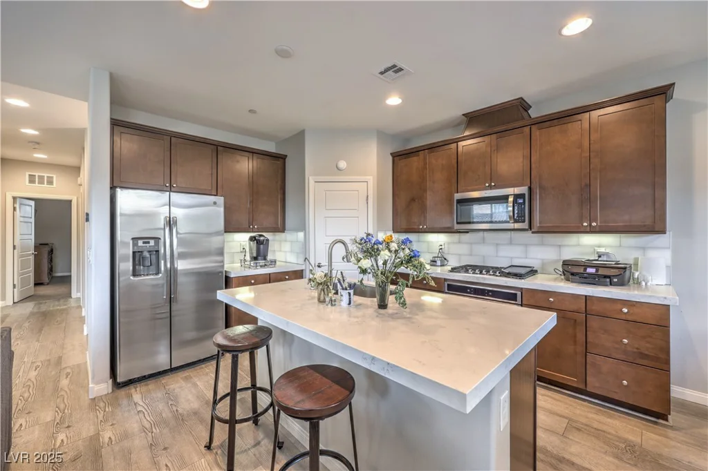 173 Petaluma Valley, Las Vegas, NV 89138