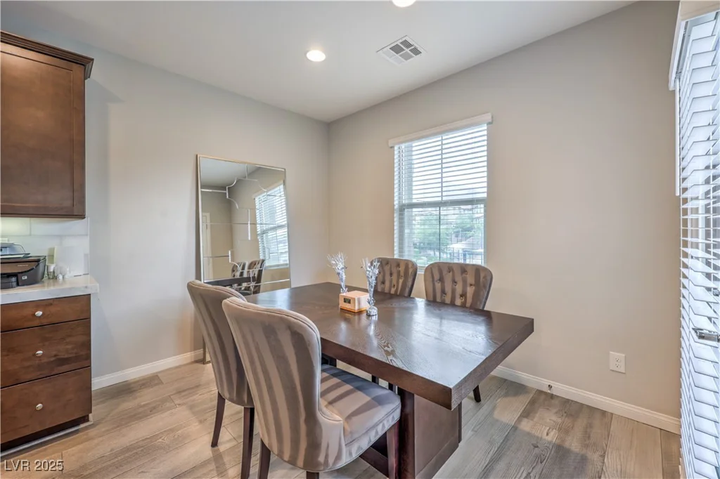 173 Petaluma Valley, Las Vegas, NV 89138