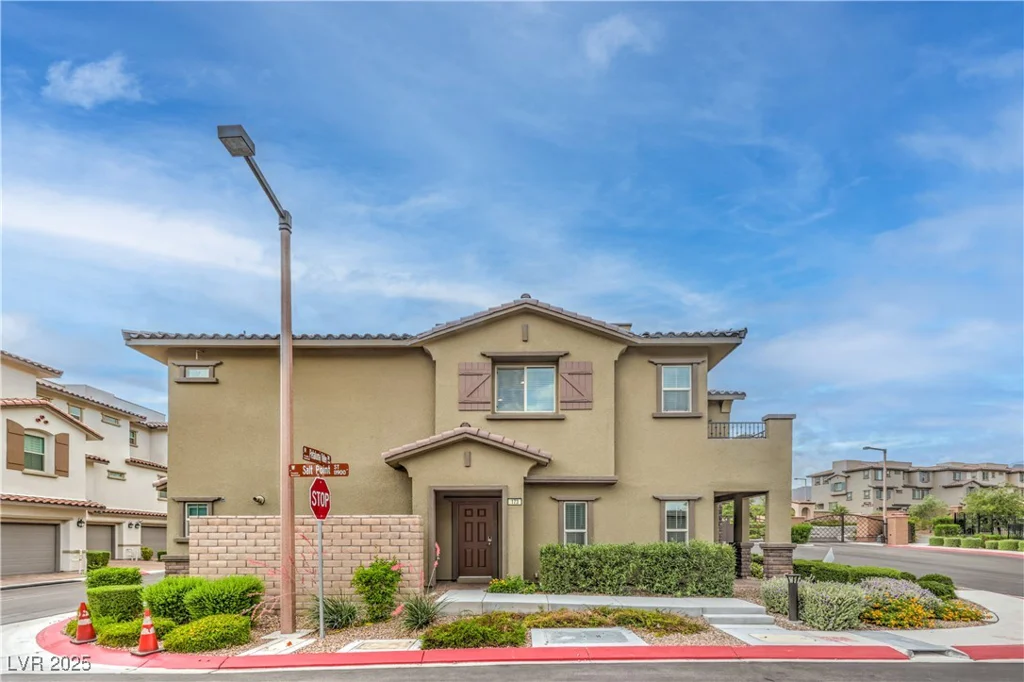 173 Petaluma Valley, Las Vegas, NV 89138