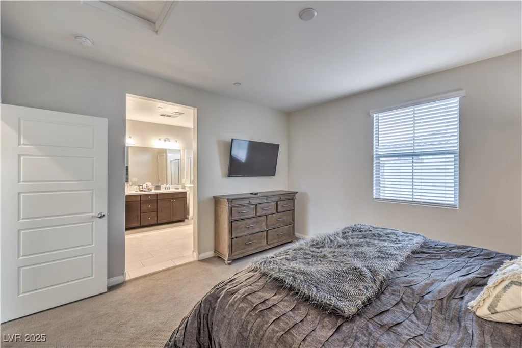 173 Petaluma Valley, Las Vegas, NV 89138