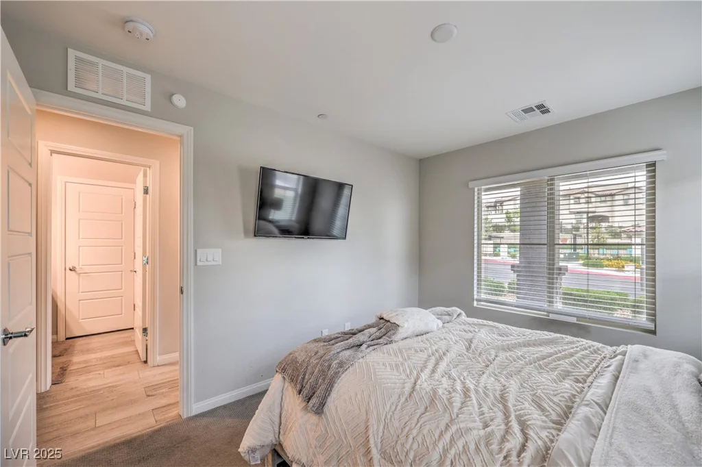 173 Petaluma Valley, Las Vegas, NV 89138