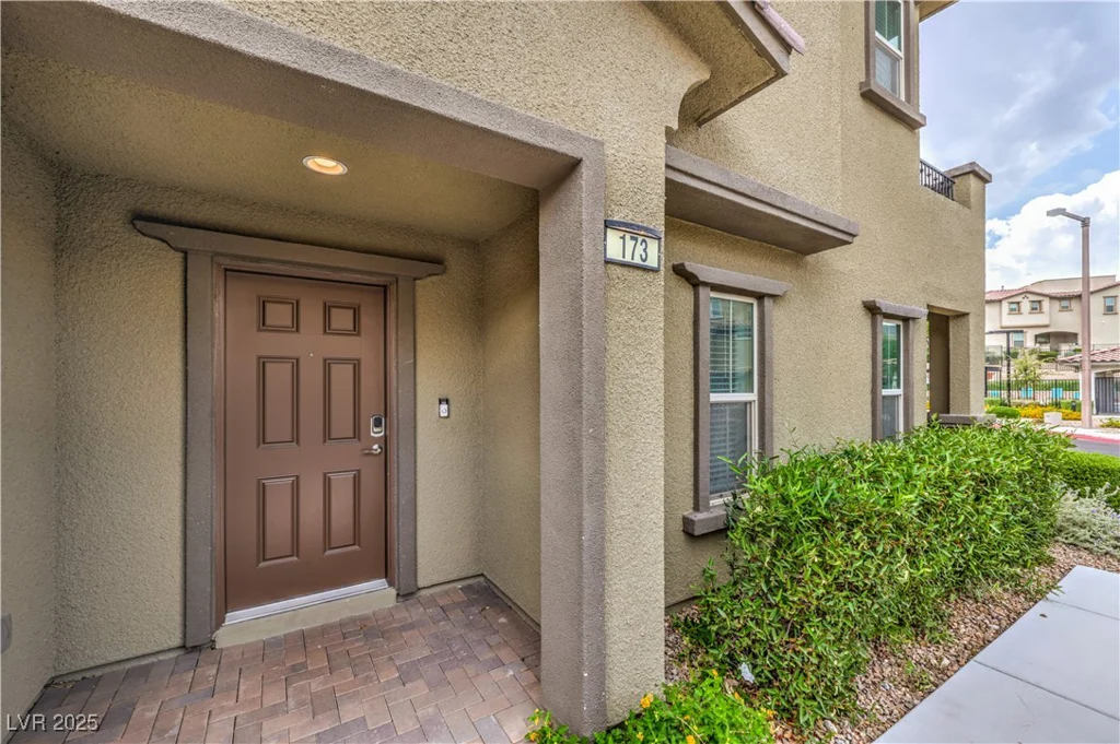 173 Petaluma Valley, Las Vegas, NV 89138