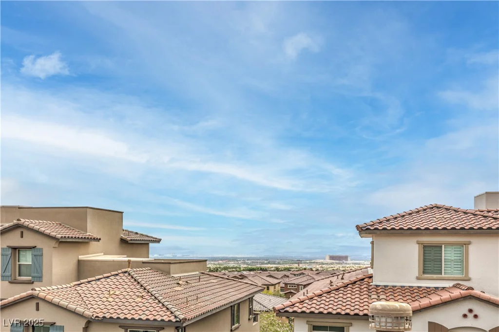 173 Petaluma Valley, Las Vegas, NV 89138